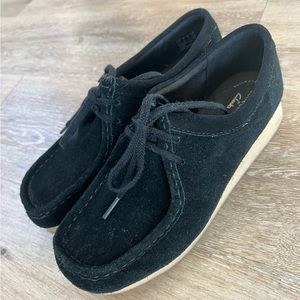 Clarks Padmora Slip-On Black Suede SZ8